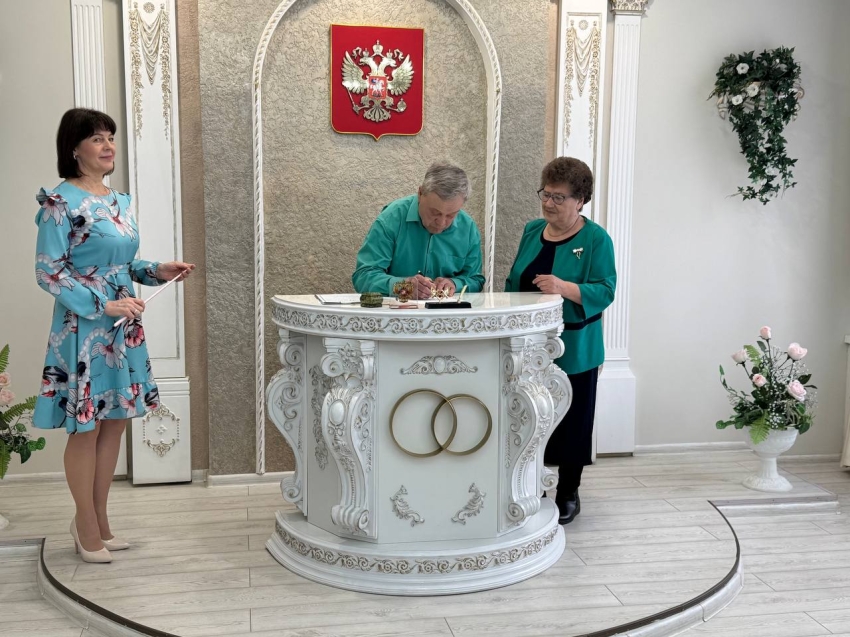 Любовь прочнее изумруда - 55 лет вместе супруги Щеголевы из Черновского района Забайкалья